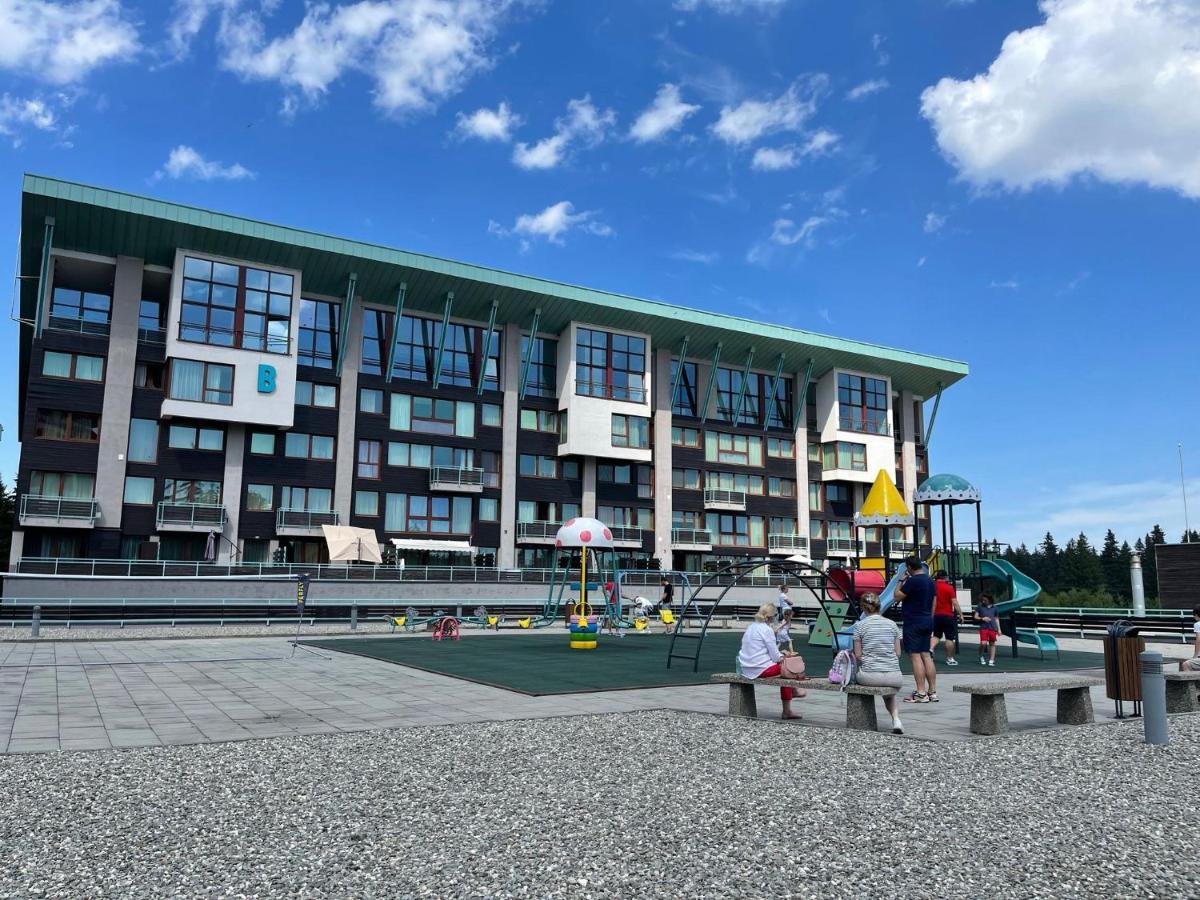 B41 Apartment โปยานาบราซอฟ ภายนอก รูปภาพ
